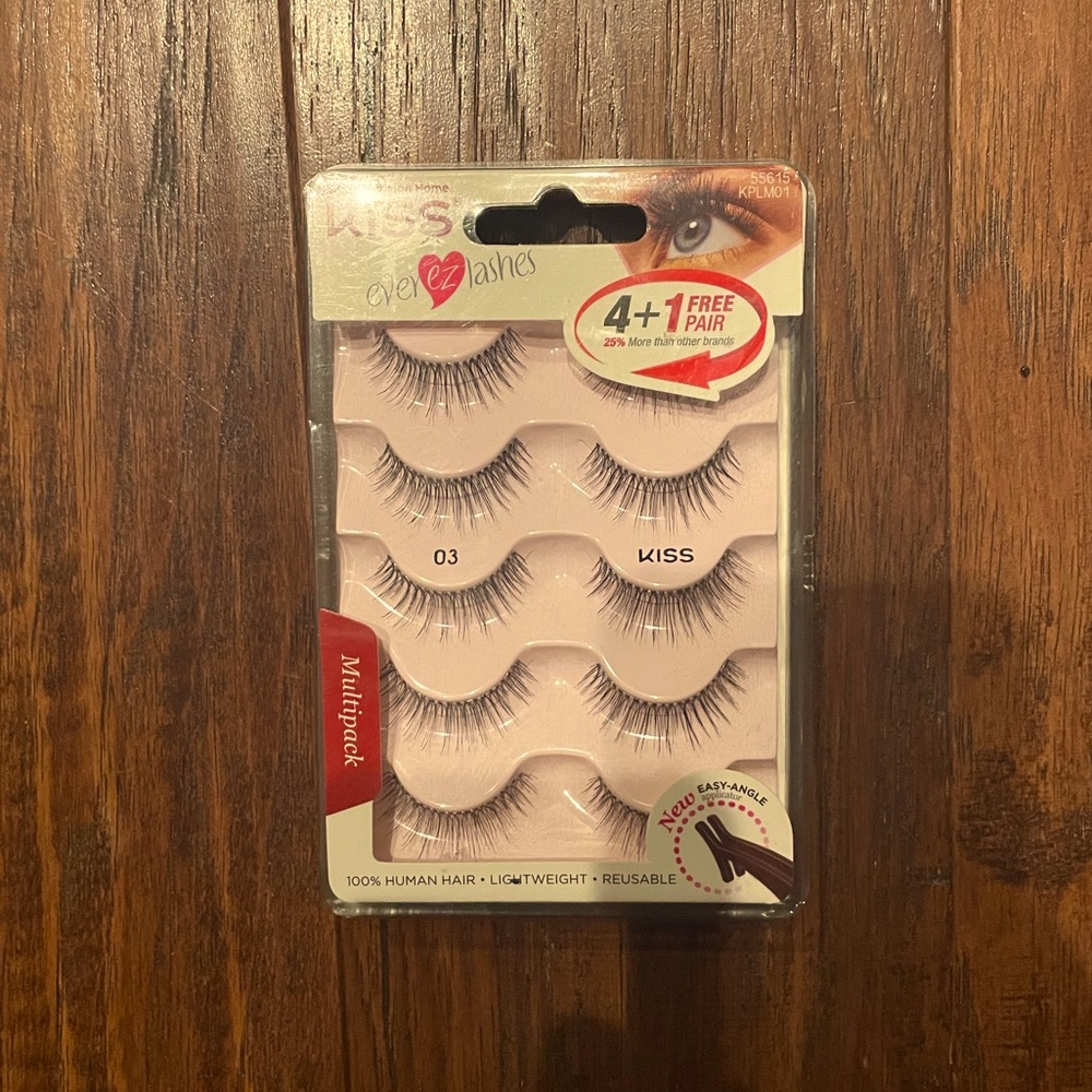 Kiss eyelashes